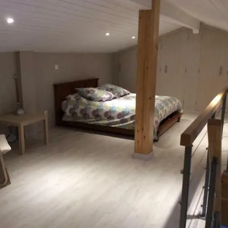 Hébergement de vacances Logement Indépendant De 70 M2 Saint-Symphorien (Gironde)